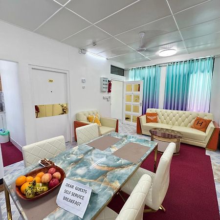 Ontrack Travel Transit Hotel 말레 외부 사진