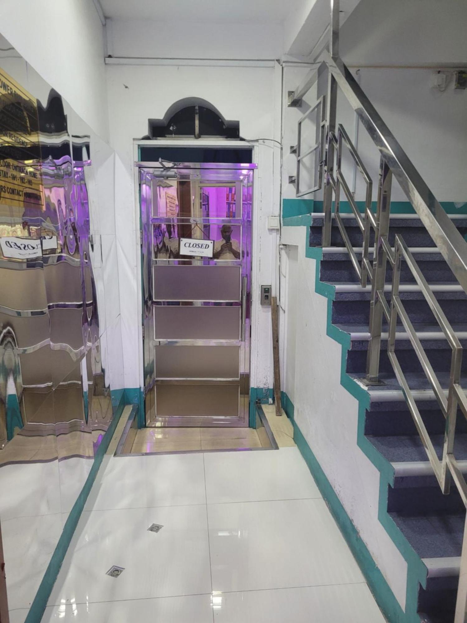 Ontrack Travel Transit Hotel 말레 외부 사진